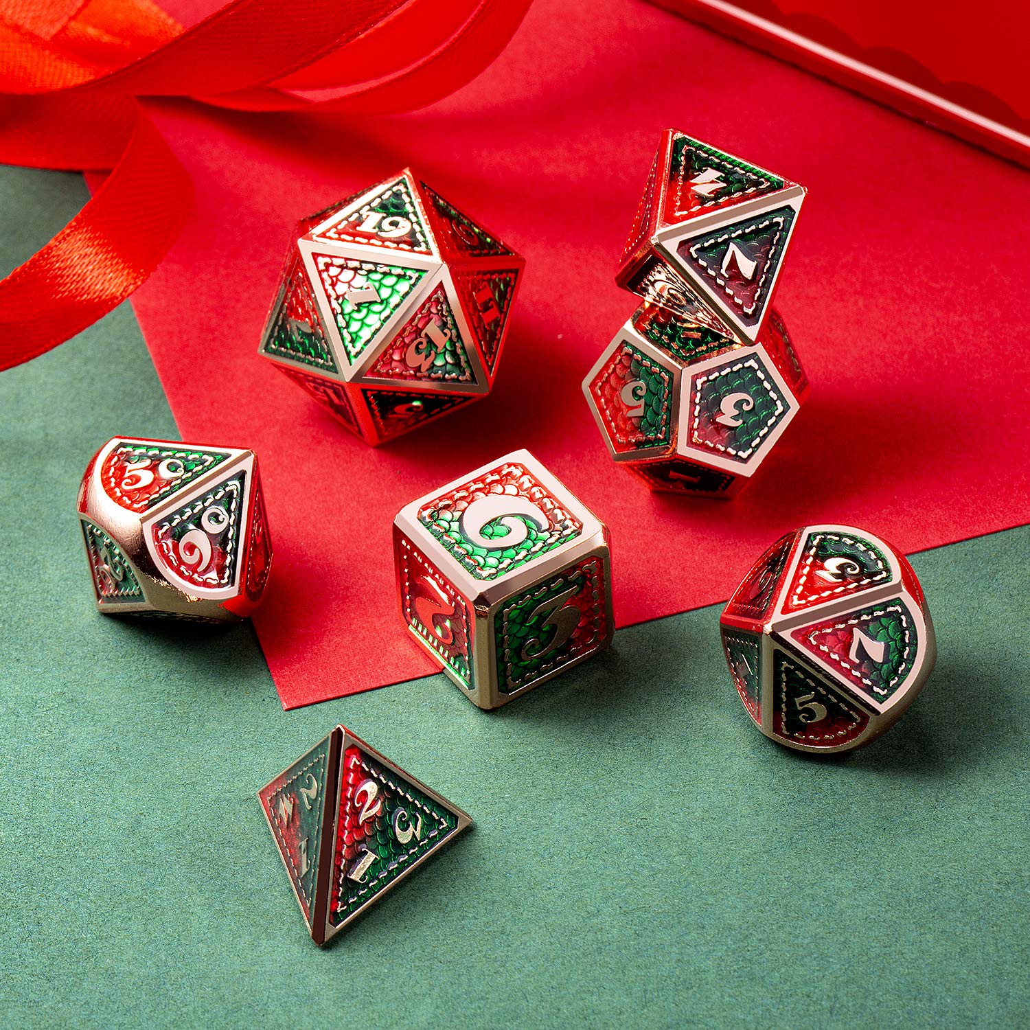 Dragon Scale 7 PCS Polyhedral Metal Dice Set(Red and Green with Copper Edge)