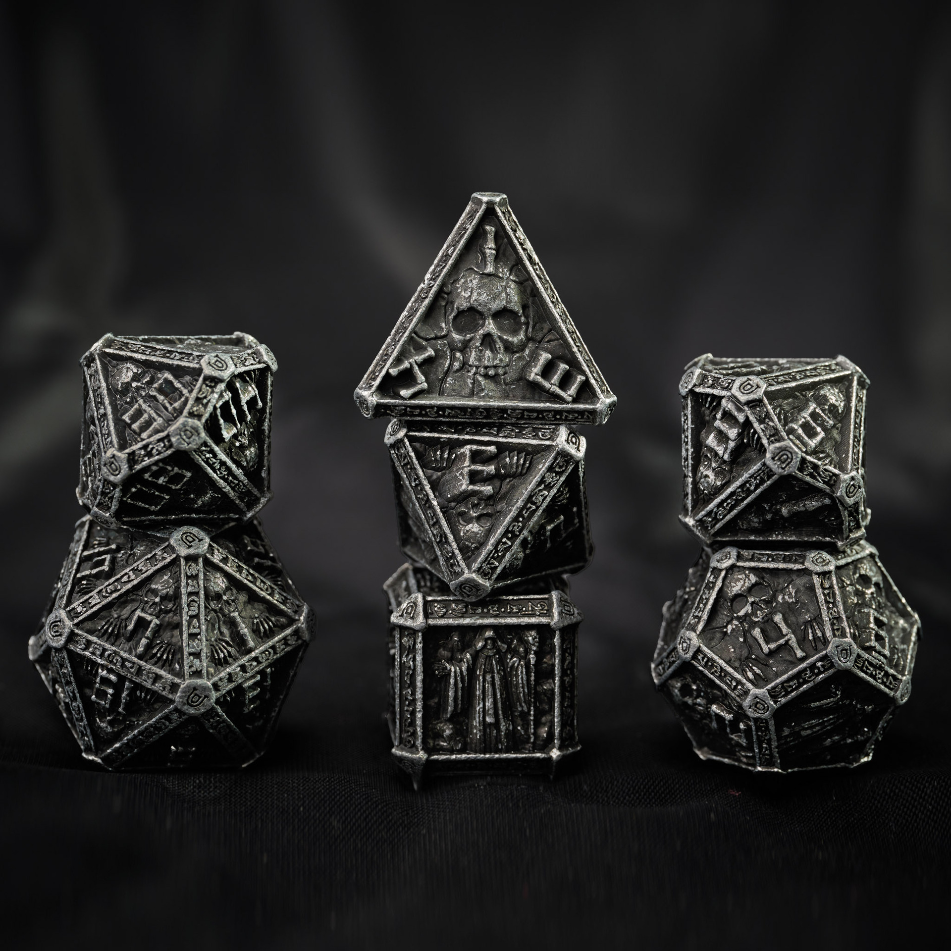 Creative wizard dice DND board game polygonal metal sharp-edged dice