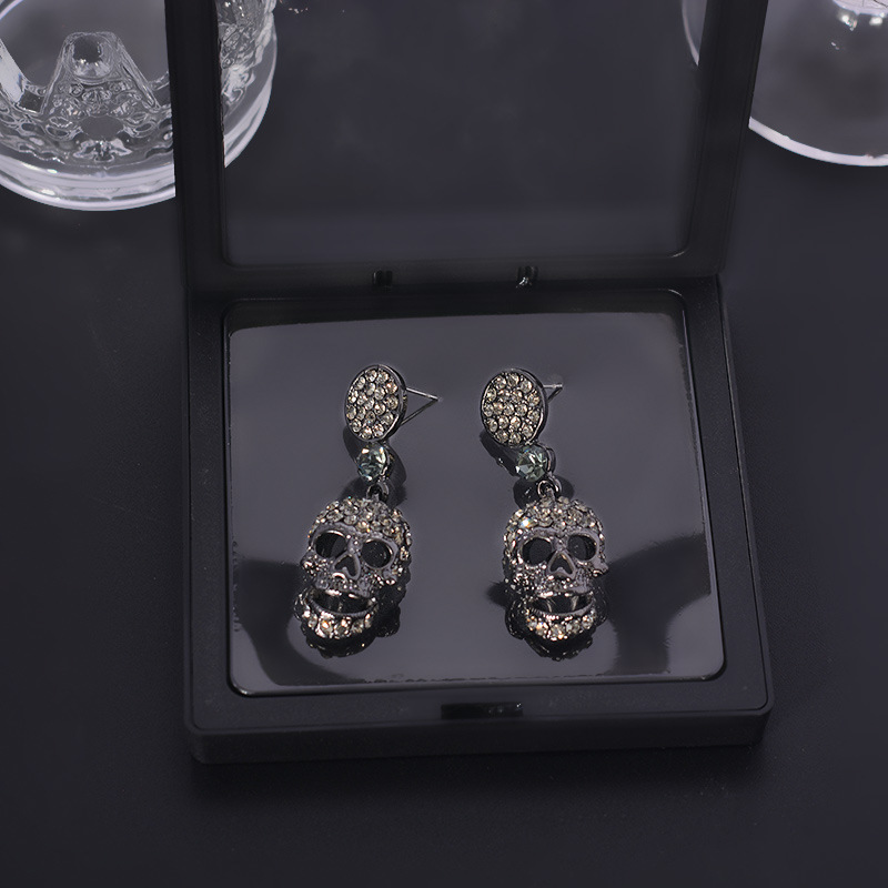 Skull Full Diamond Pearl Stud Earrings