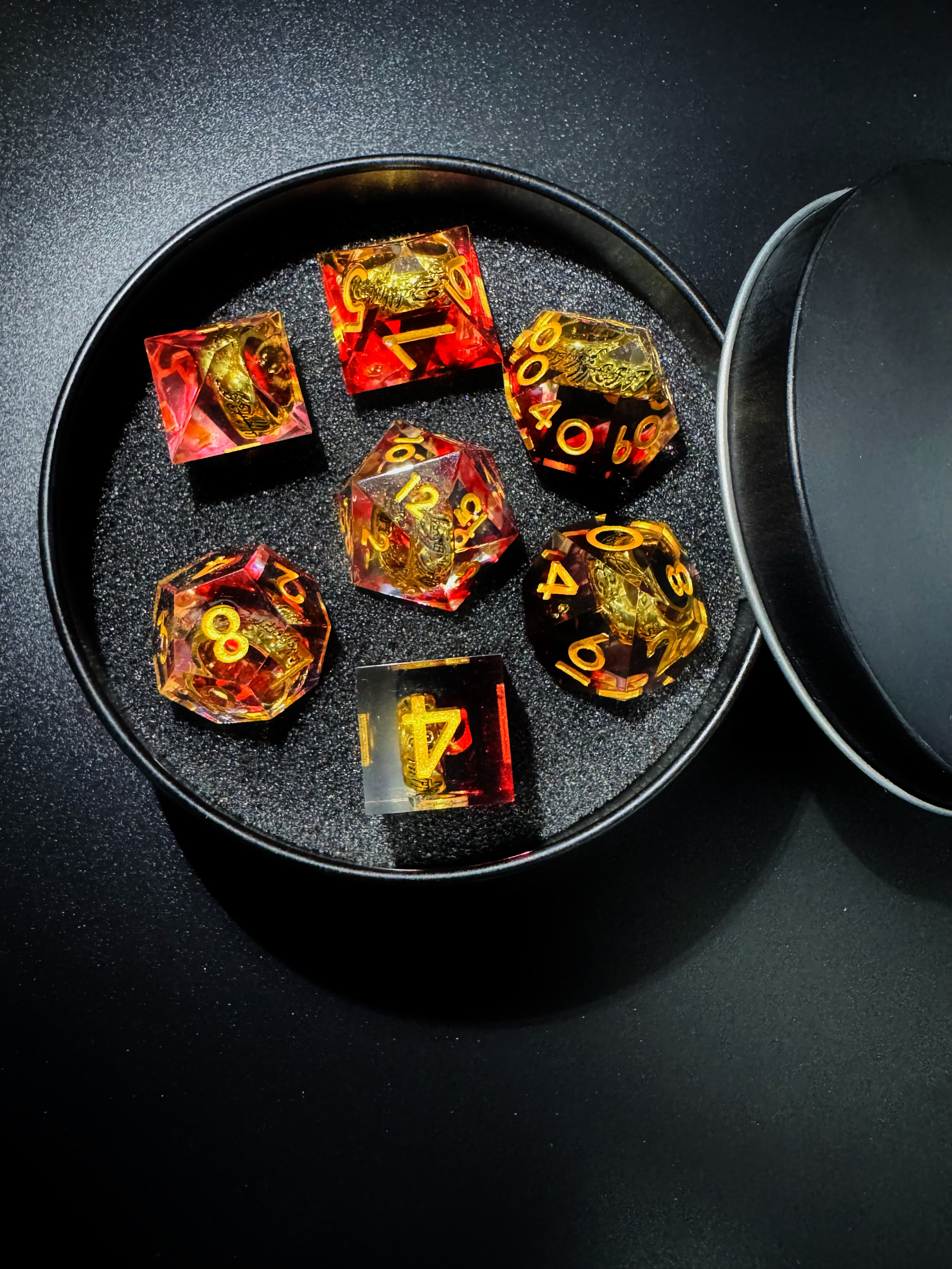 One Ring Lava Dice Set [With Dark Iron Gift Box]