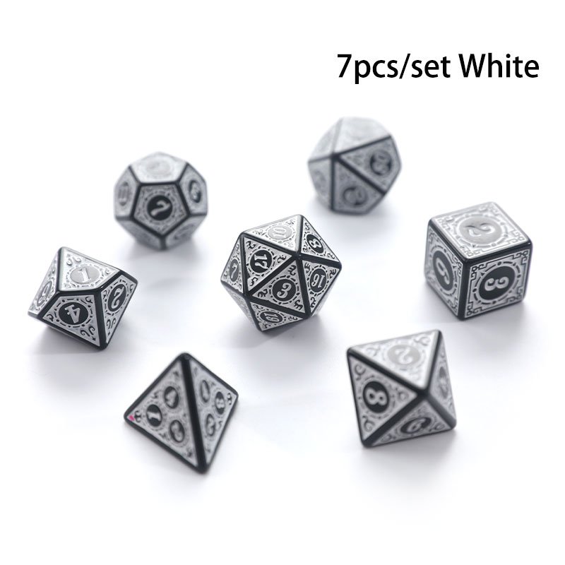 Carved Pattern White Dice Set