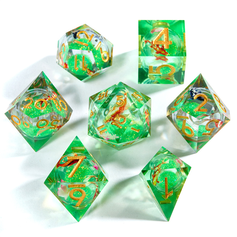 LIQUID CORE DICE SET 22