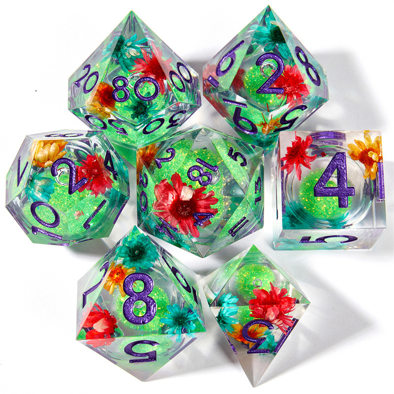 Flower Pointed Resin Dice Set
