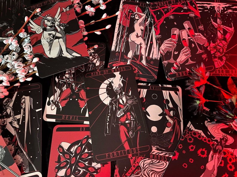 Lost Hollow Tarot Deck