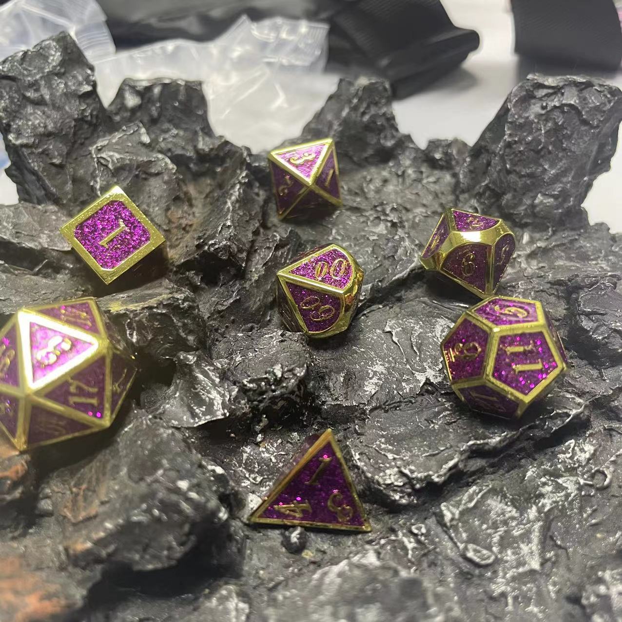 Metal Dice Style 32