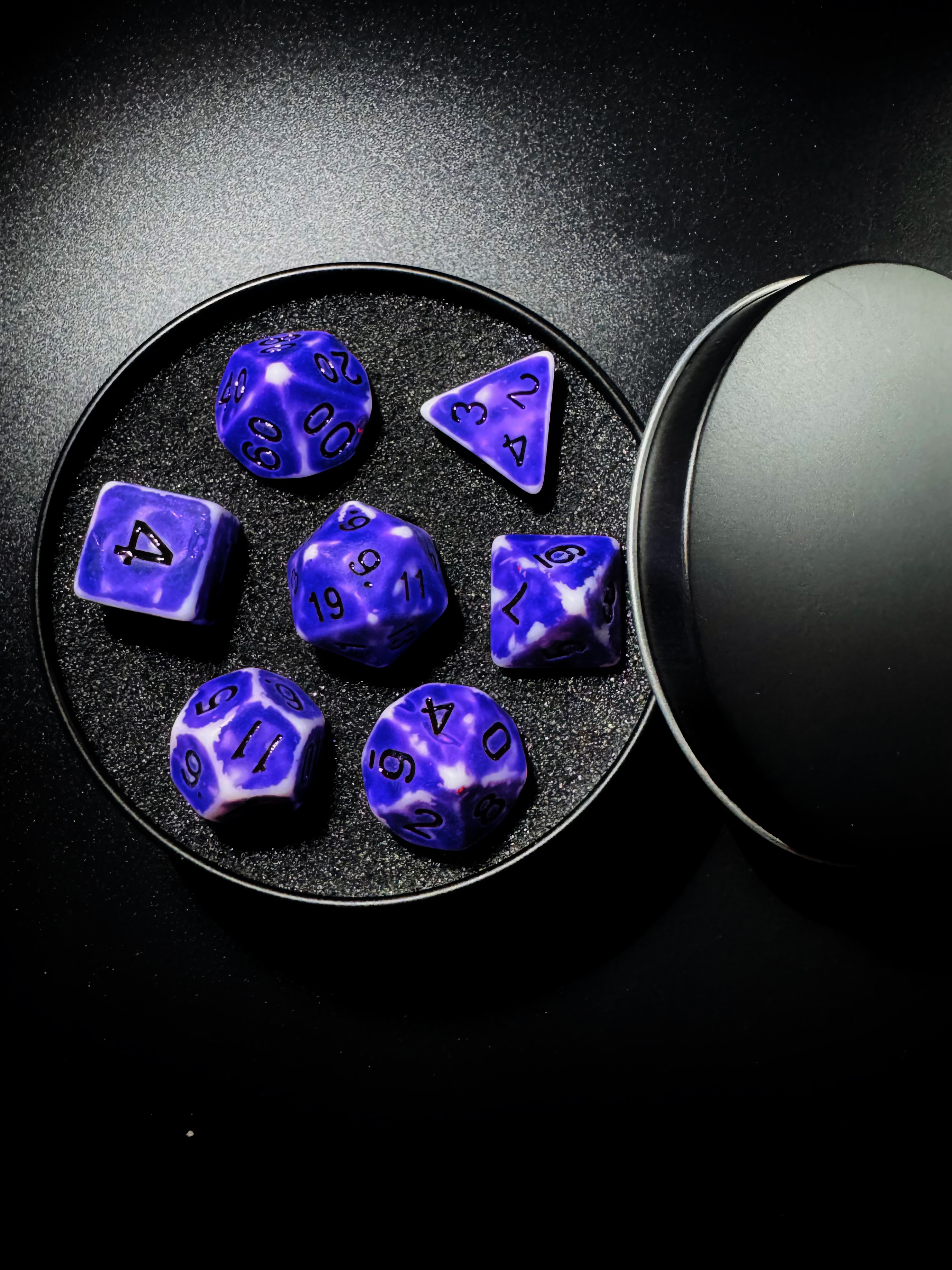 Twilight Vortex Dice Set [With Dark Iron Gift Box]
