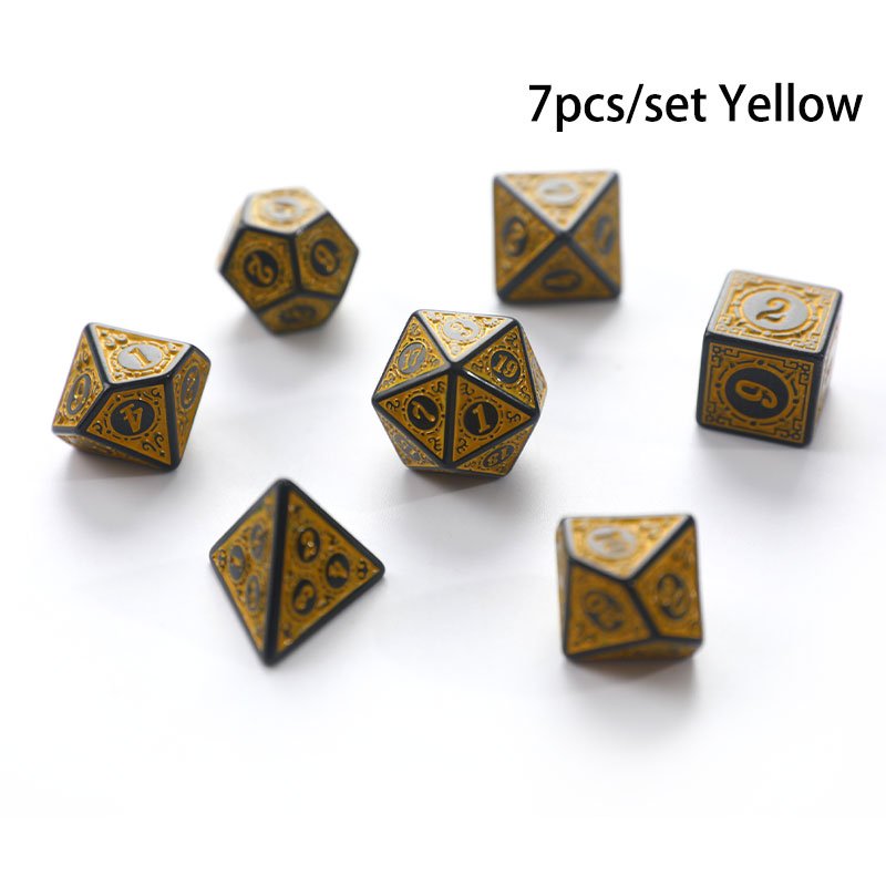 Carved Pattern Yellow Dice Set
