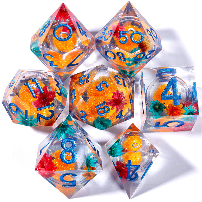 Flower Pointed Resin Dice Set