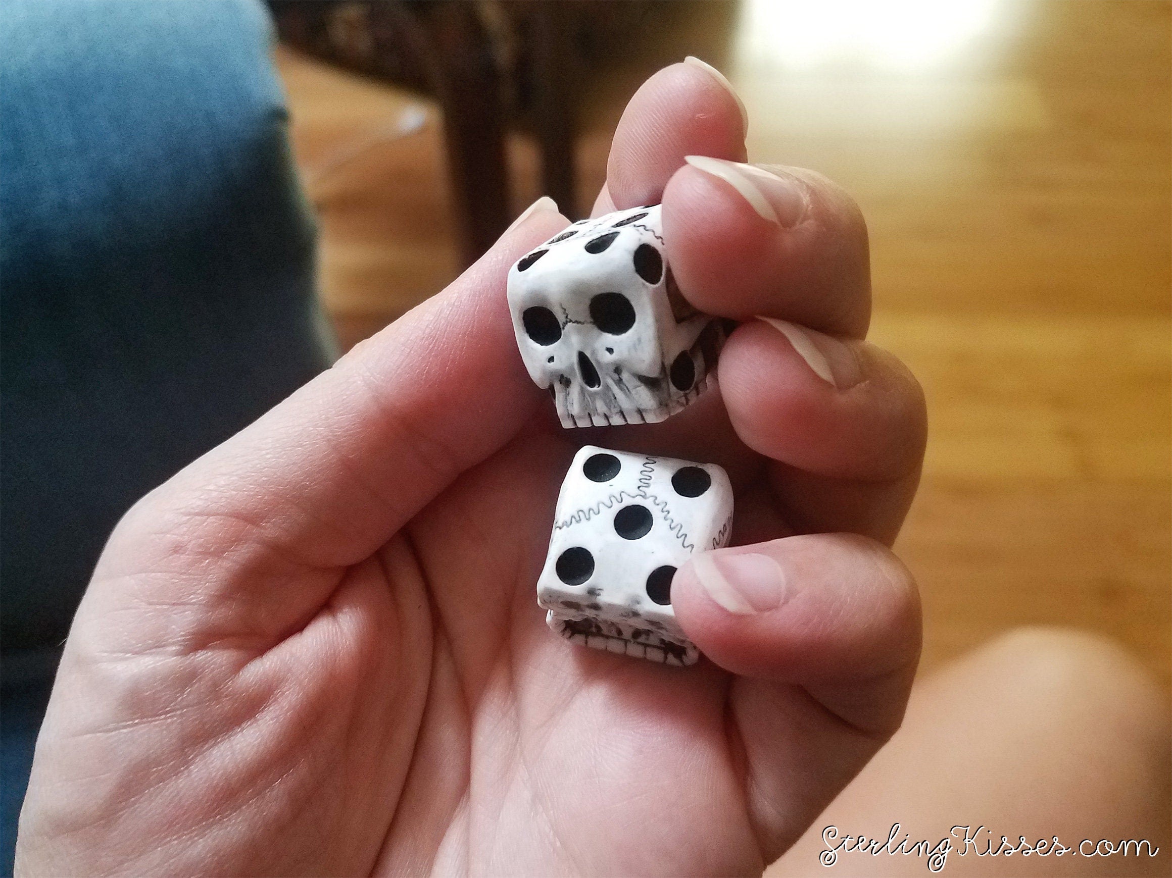 Skull Dice Pair - 6 Sided D6 DnD Bone Unique Custom D&D Gamer RPG