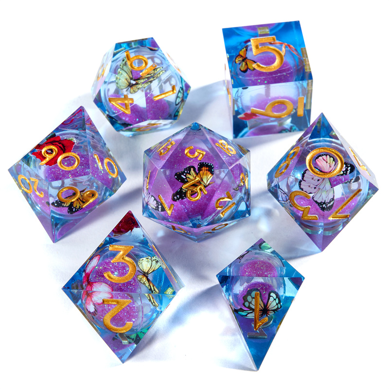 LIQUID CORE DICE SET 11