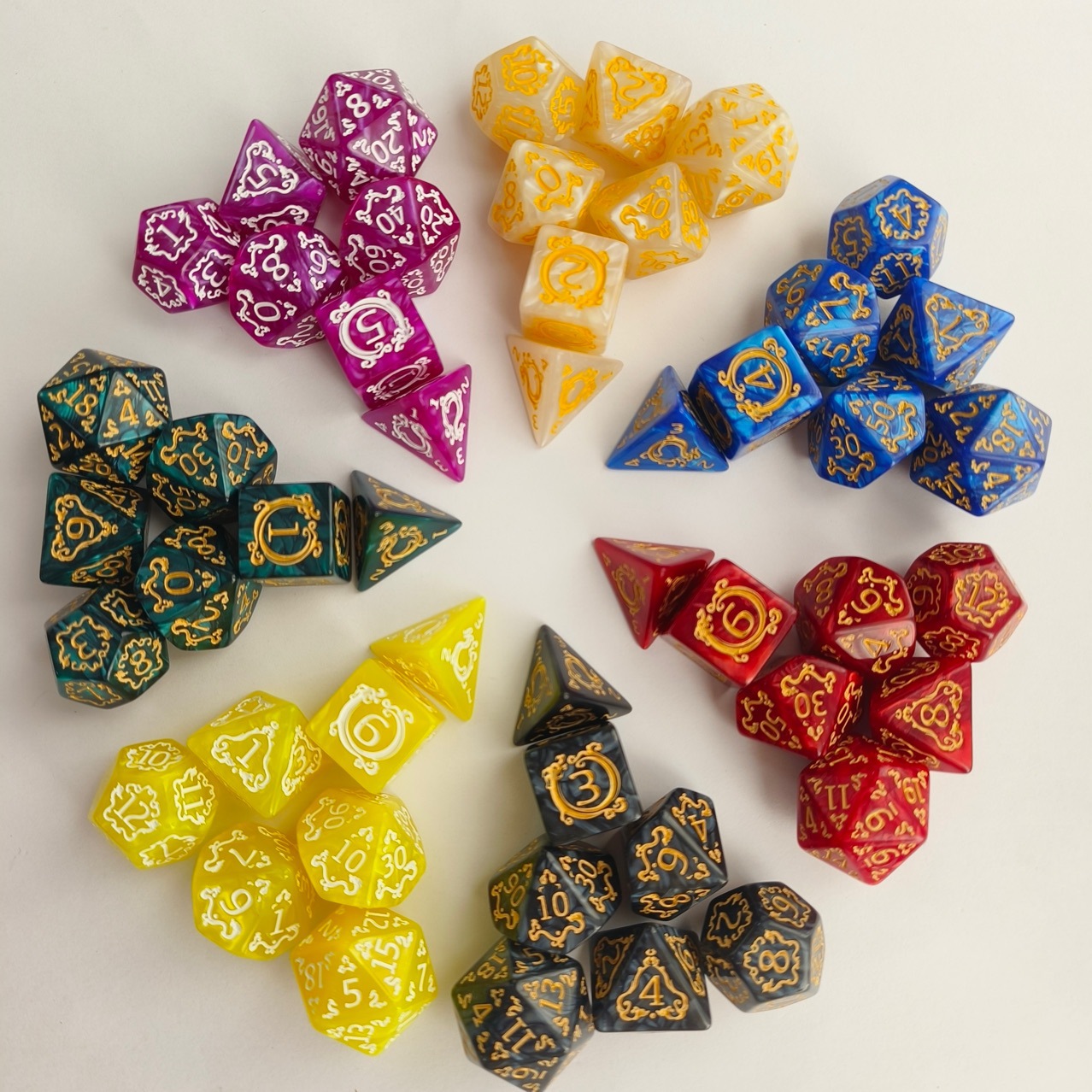Dragon pattern dice