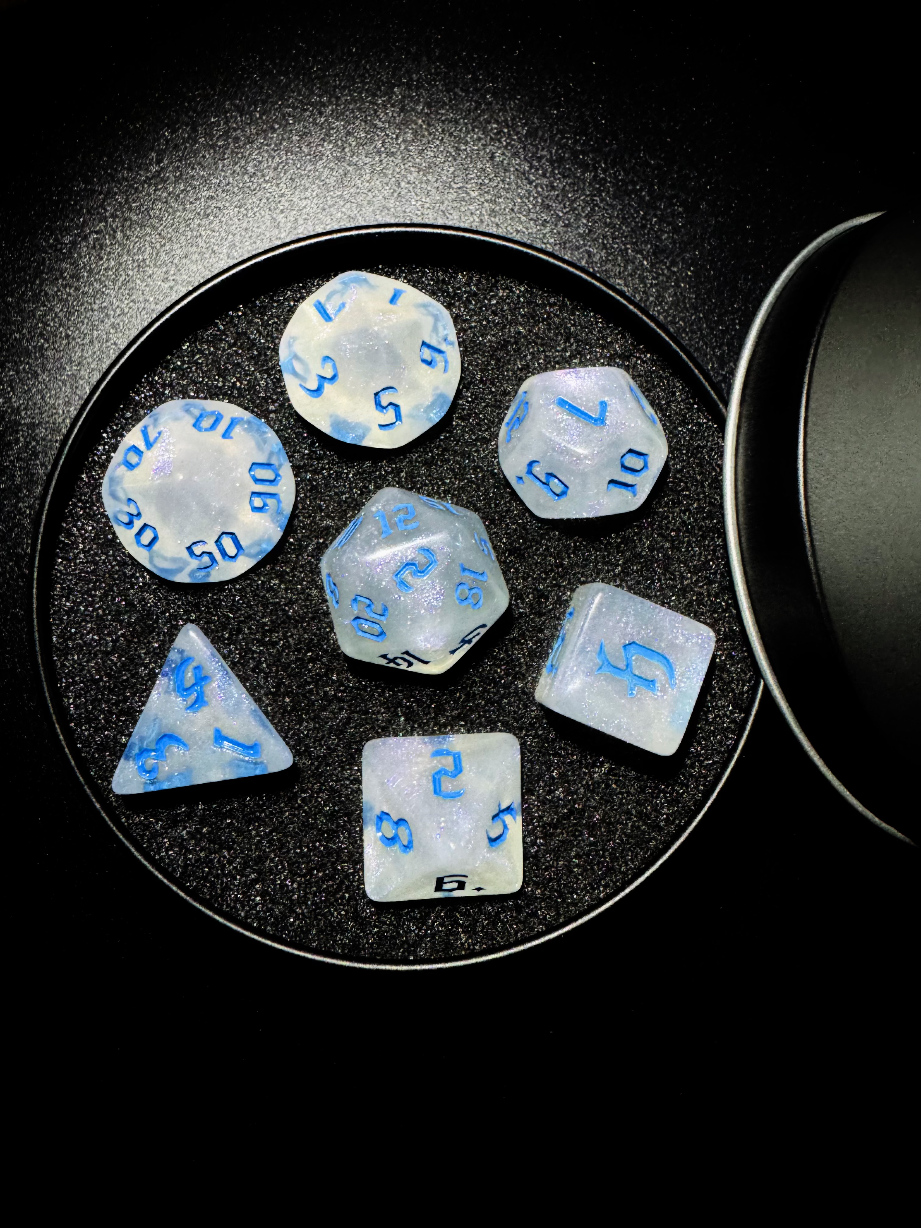 Glacier Spark Dice Set [With Dark Iron Gift Box]