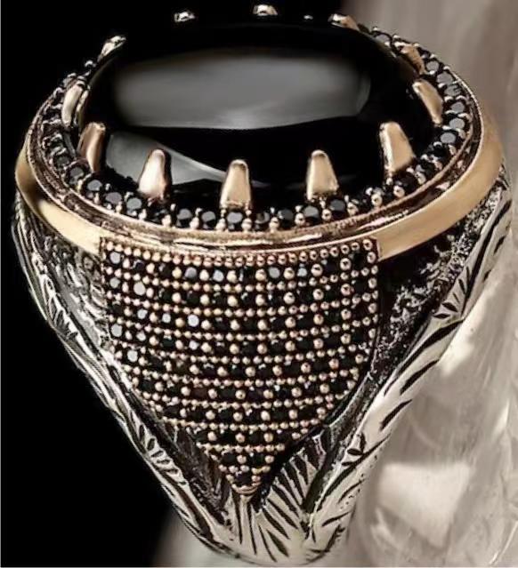 Black onyx ring