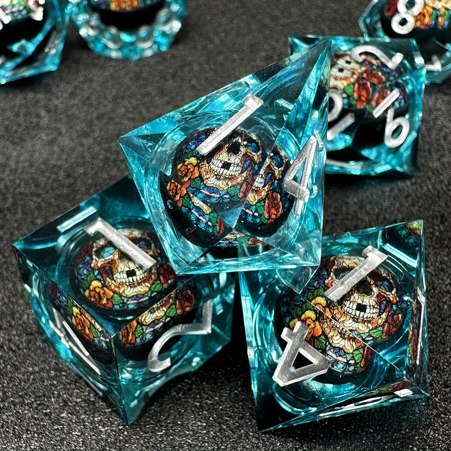 Skull☠️Liquid Core 7pc DnD Dice Set