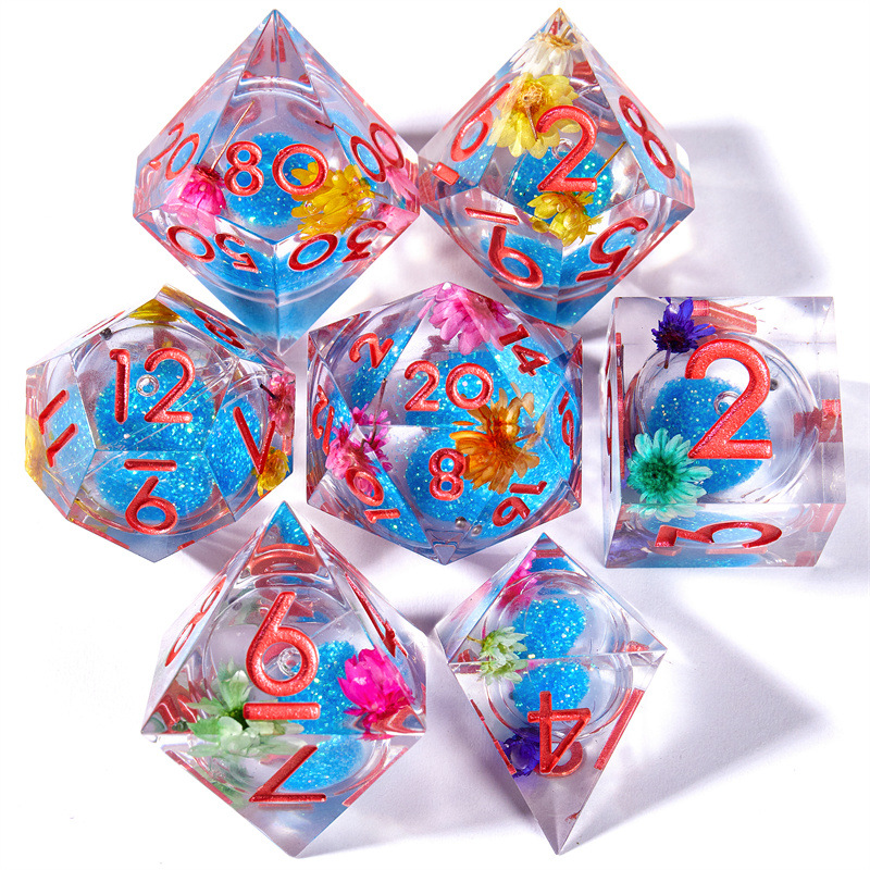 Flower Pointed Resin Dice Set