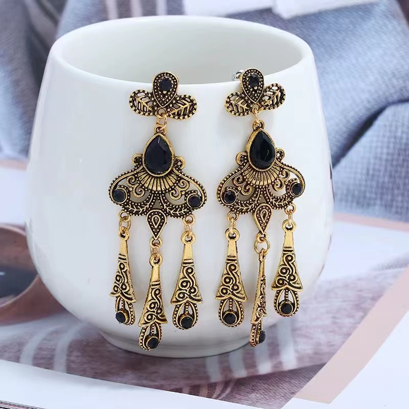 Retro Ethnic Style Hollow Leaf Gem Water Drop Tassel Stud Earrings