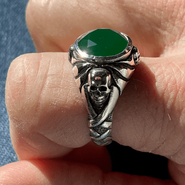 Ring Style 153-Jack Sparrow Skull Emerald Sterling Silver Ring