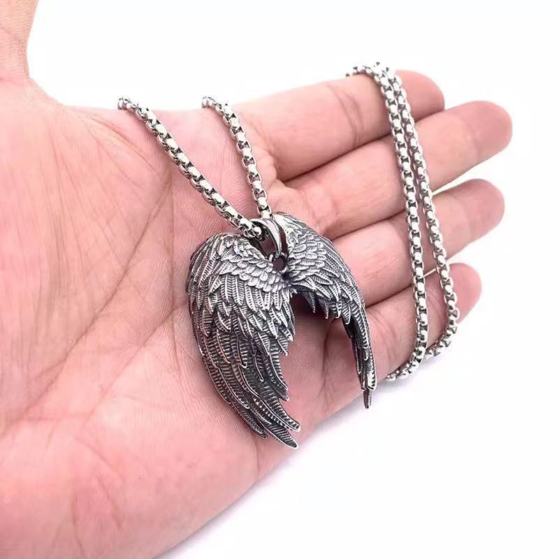 Angel wings necklace