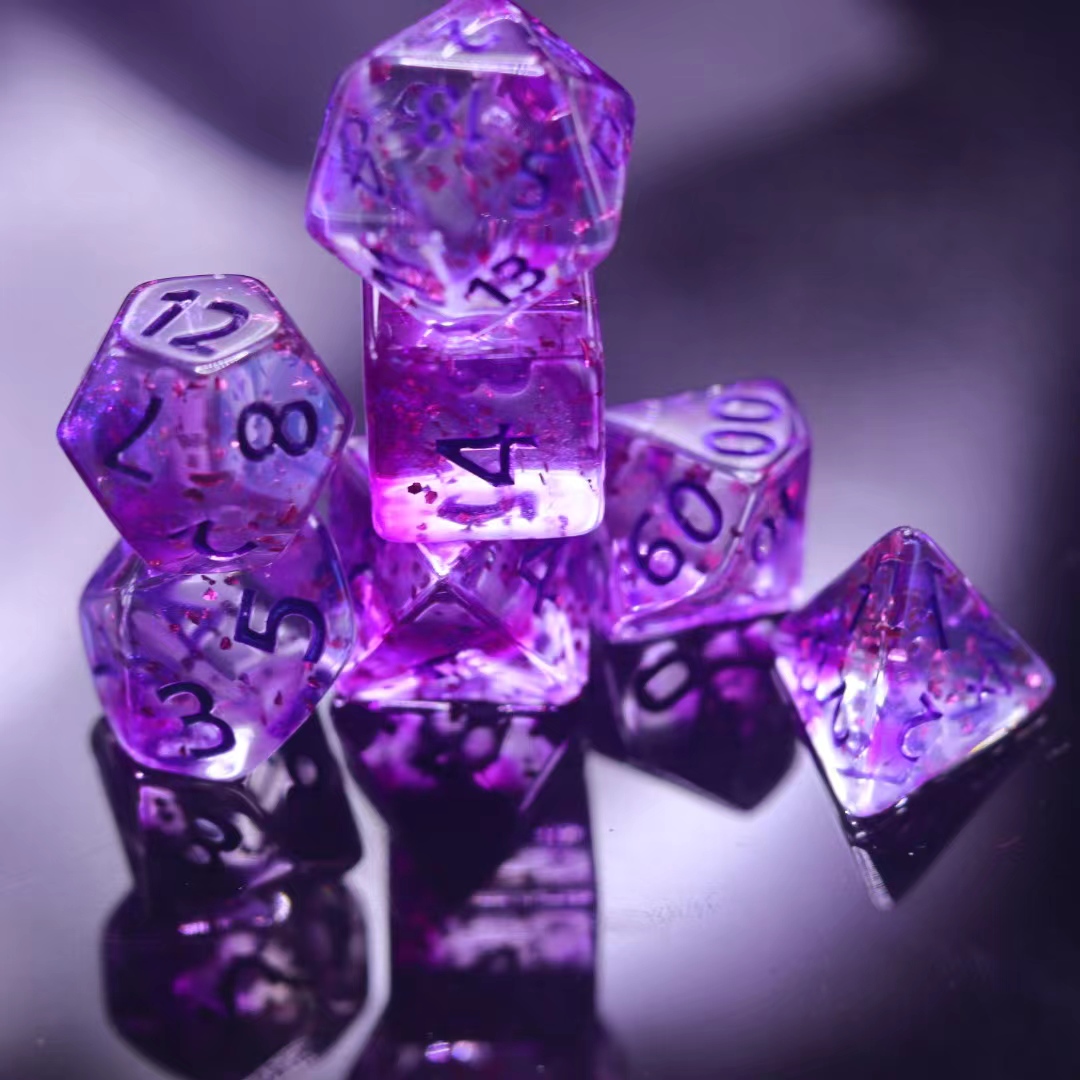 Transparent floating silk flash point Purple dice set