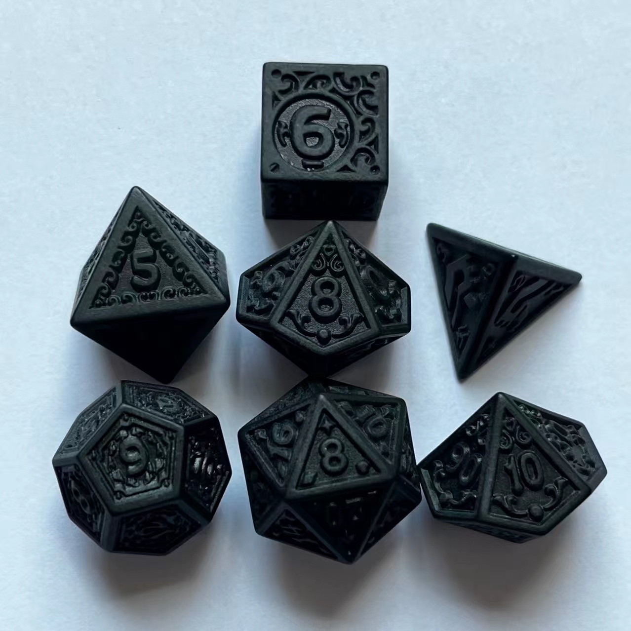 Dark Retro Hollow Number Dice