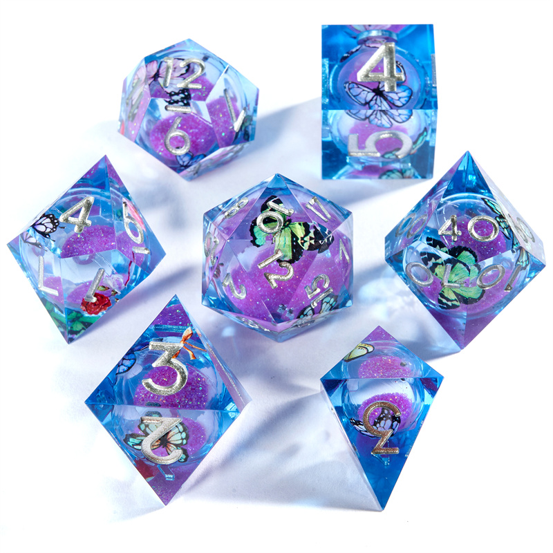 LIQUID CORE DICE SET 24