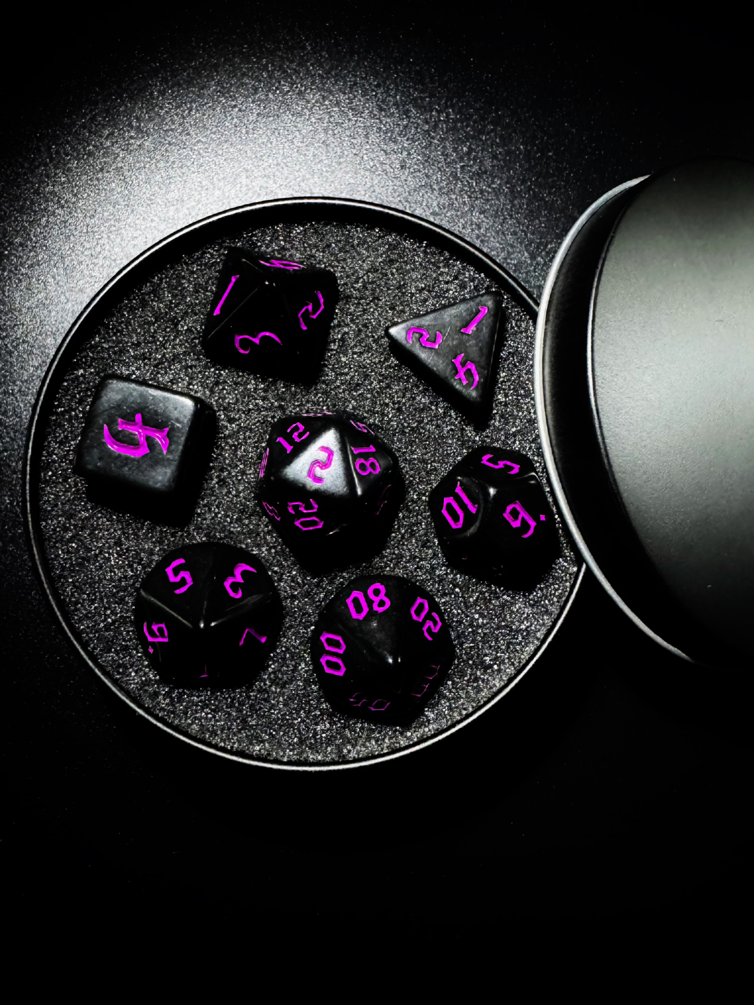 Shadow Orchid Dice Set [With Dark Iron Gift Box]