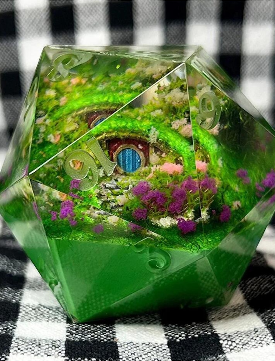 Halloween Decor, The Hobbit Dice Resin Craft, A 'must have' for the Dice Collector, Sharp-edged 55mm Jumbo D20