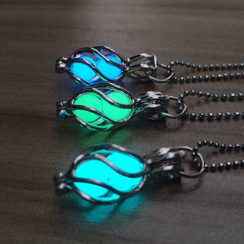 Luminous Cutout Necklace