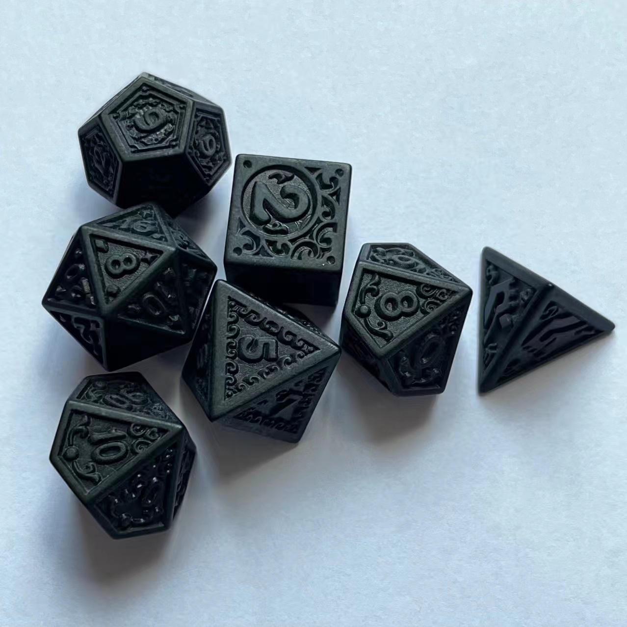 Dark Retro Hollow Number Dice