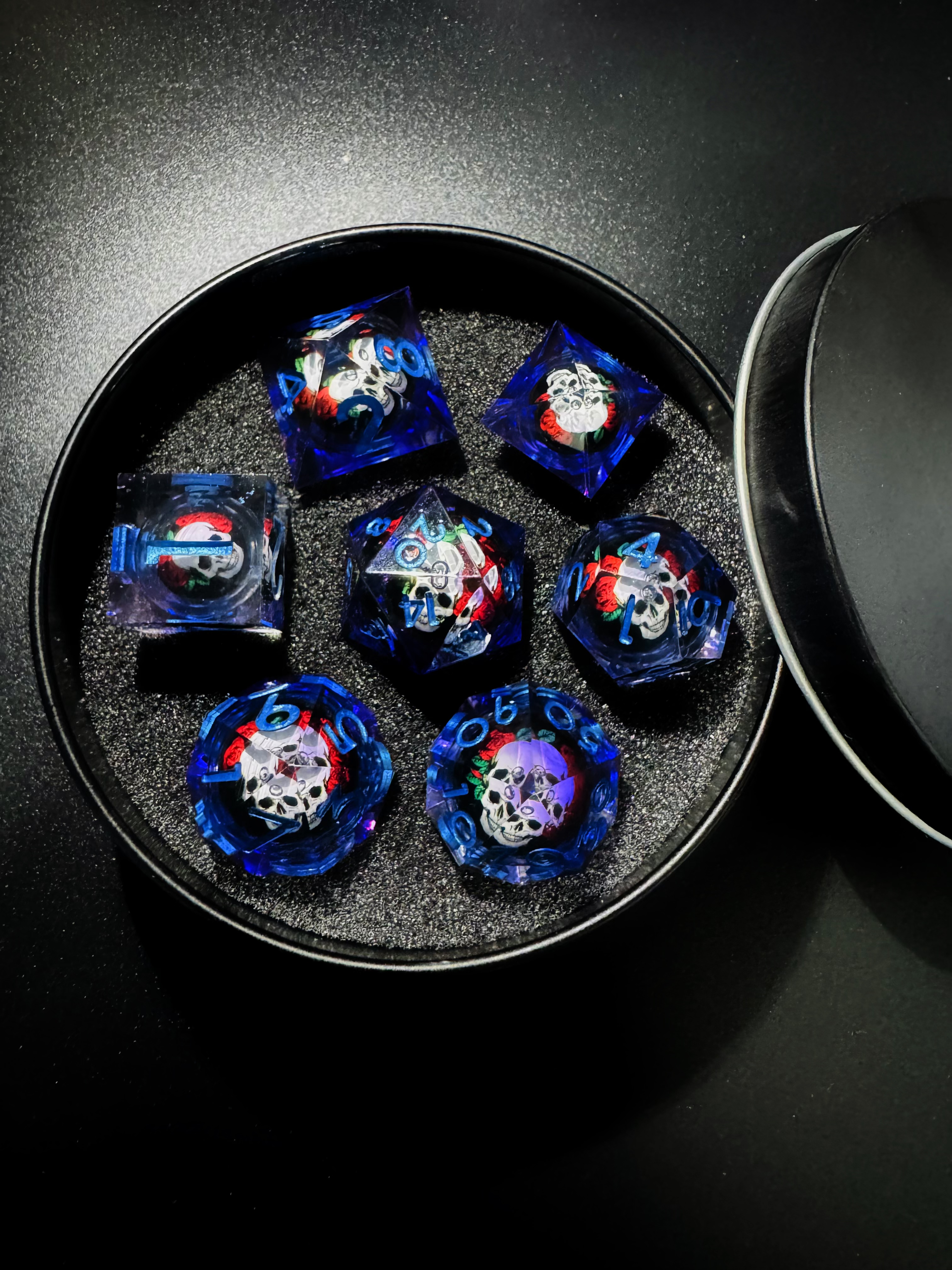 Floating Skull Purple Shadow Dice Set[With Dark Iron Gift Box]