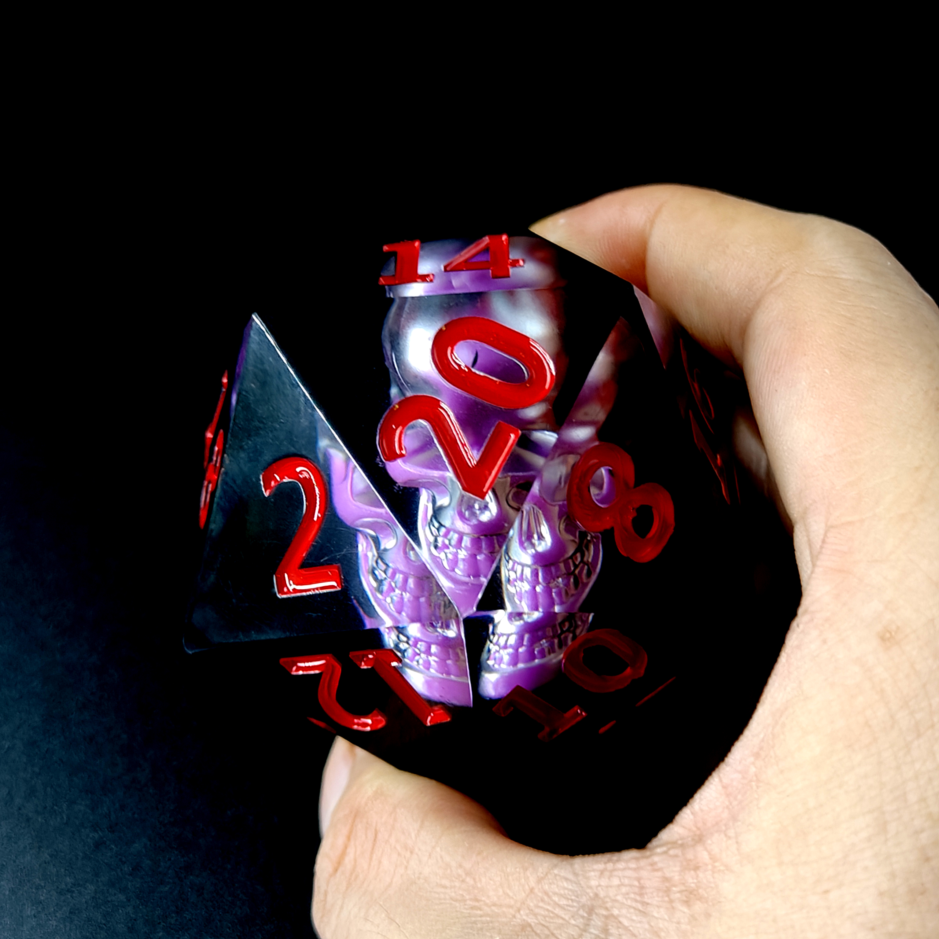 Large D20 Dice 55mm with Sharp Edges and Skull Inclusitions