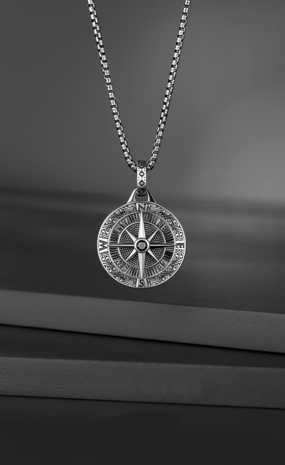 Compass pointer necklace