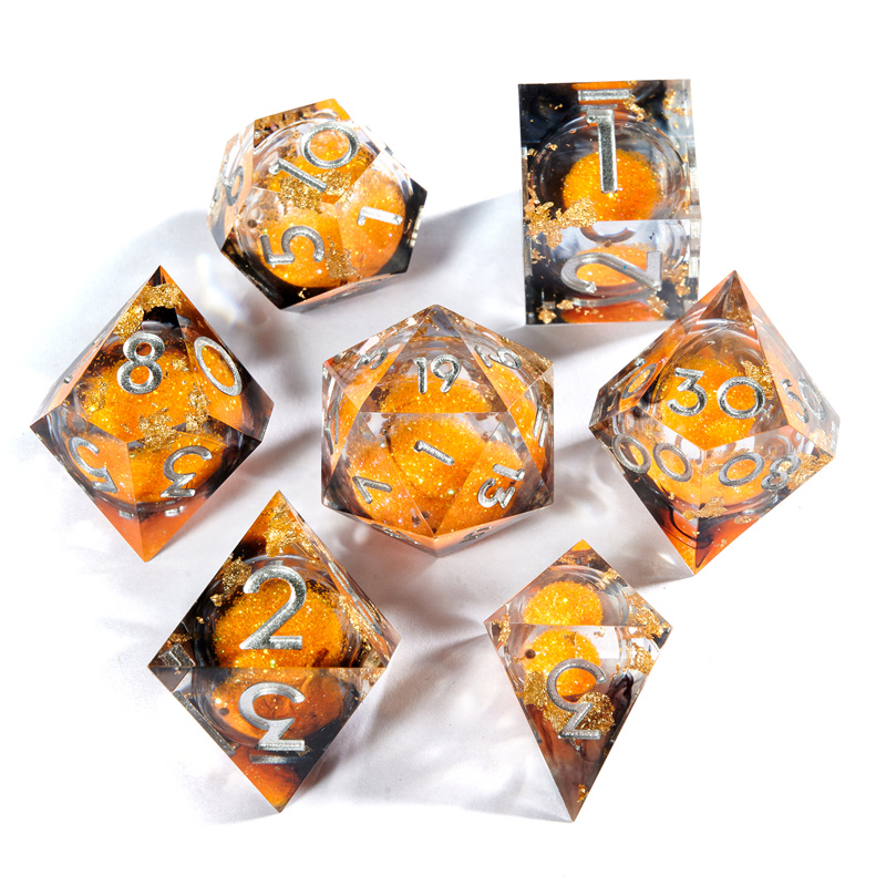 LIQUID CORE DICE SET 10